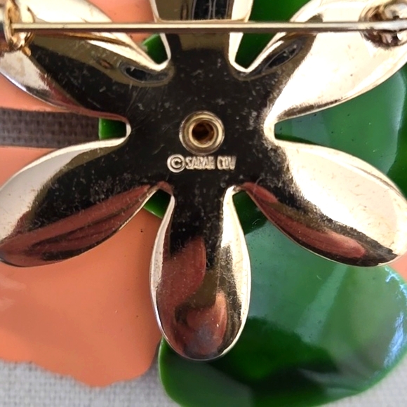 Sarah Coventry Large Flower Brooch - Picture 4 of 4